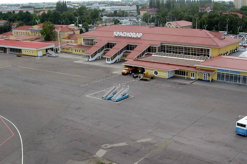 Рейс «Уральских авиалиний» из Тель-Авива экстренно приземлился в Краснодаре из-за пьяного пассажира