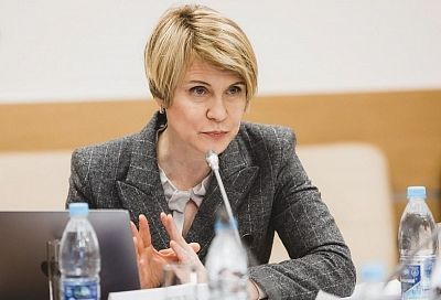 Елена Шмелева предложила изменить формат Всероссийских проверочных работ для снижения нагрузки на учителей и школьников