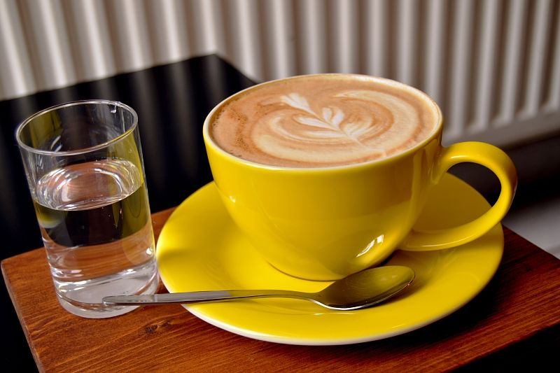Начните пить кофе с простой водой: вы пожалеете, что не делали этого раньше!