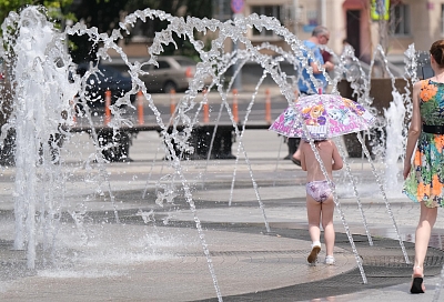В Краснодаре фонтан в сквере около Дворца искусств ТО «Премьера» заработает в июле