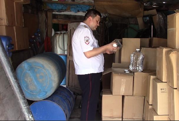 В Анапе полицейские «накрыли» подпольный алкогольный цех