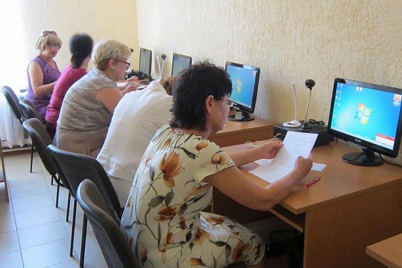 В Краснодарском крае в 2018 году научились работать с компьютером около 2,6 тысячи пенсионеров