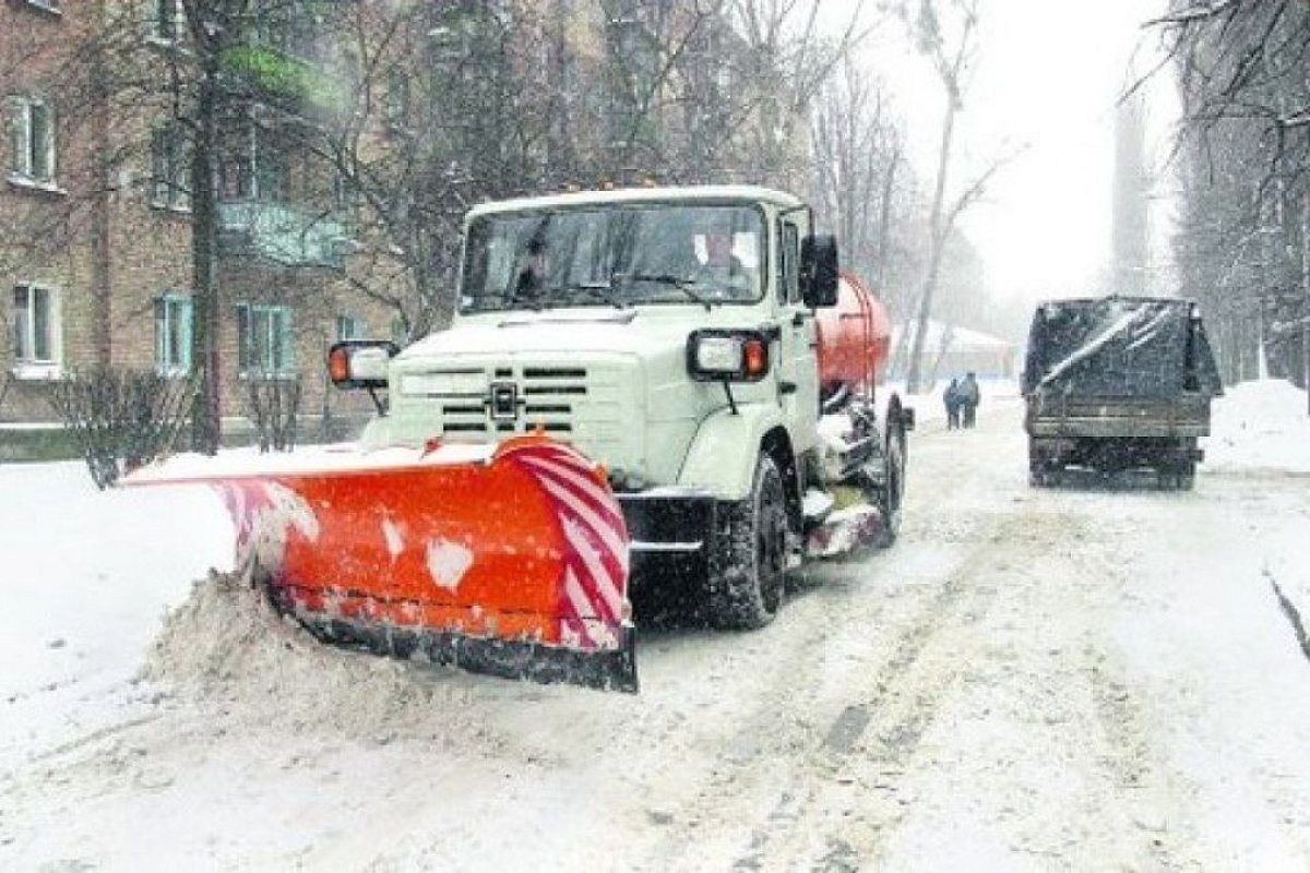 Количество спецтехники для расчистки дорог увеличили в Краснодаре