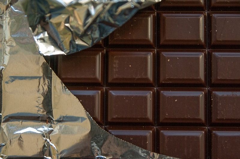 Меняйте привычки: врач объяснила, почему стоит полюбить горький шоколад и навсегда отказаться от молочного