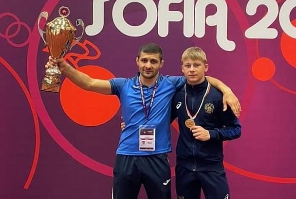Новороссийский спортсмен завоевал «золото» первенства Европы по греко-римской борьбе
