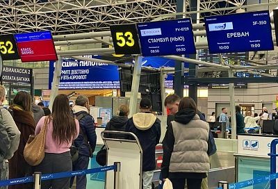 Возможны переносы и отмены рейсов: как работает аэропорт Сочи после снятия временных ограничений