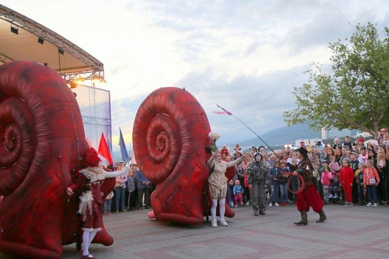 Фестиваль уличных театров пройдет в Геленджике