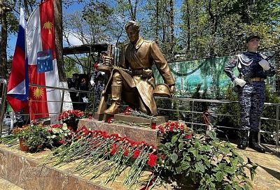 Памятник героям Великой Отечественной войны открыли в Сочи 