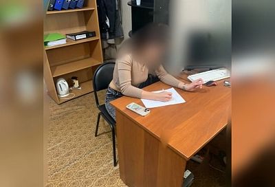  В Новороссийске полиция нашла девушку-блогера, оголившуюся на фоне крейсера «Михаил Кутузов»