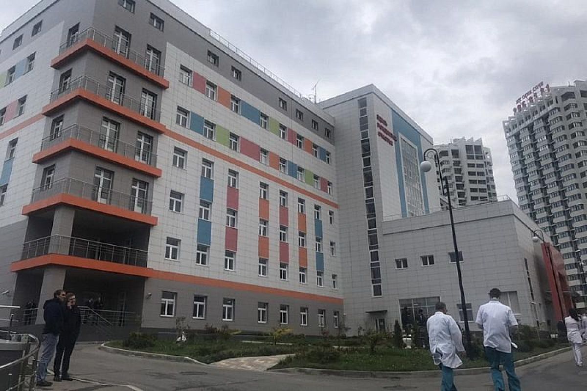 Двое краснодарцев пойдут под суд за хищение 77 млн рублей, выделенных на медобрудование для перинтального центра в Сочи