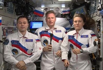 Космонавты с борта МКС поздравили россиян с Днем народного единства
