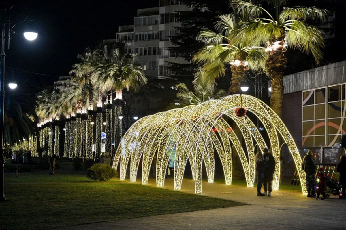 Около 480 тысяч туристов примет Сочи в длинные новогодние выходные