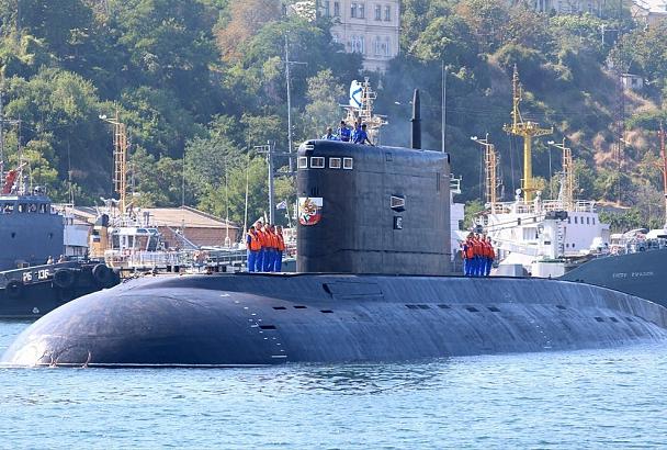 Экипажи подводных лодок «Краснодар» и «Новороссийск» учились выходить из-под удара условного противника