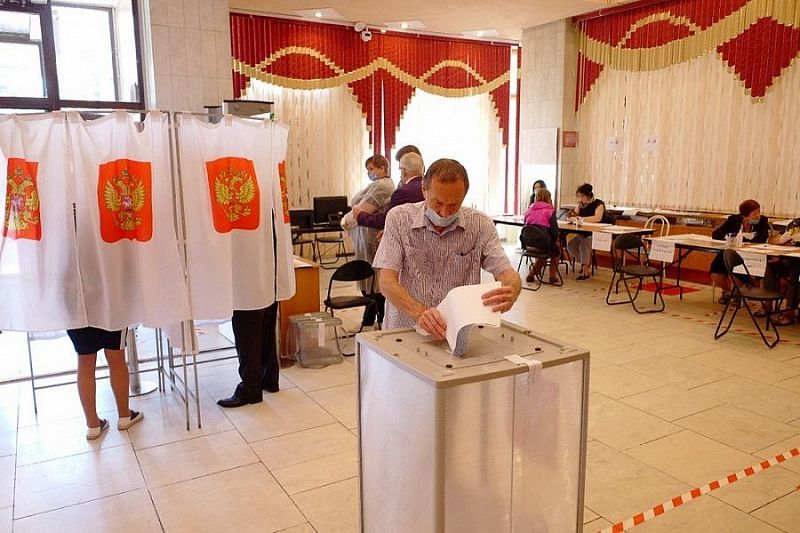 Явка на выборах в Краснодарском крае к 15.00 составила 12,07%
