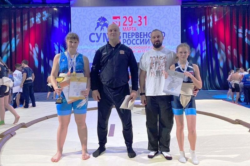 Спортсмены из Краснодарского края завоевали шесть медалей на первенстве России по сумо