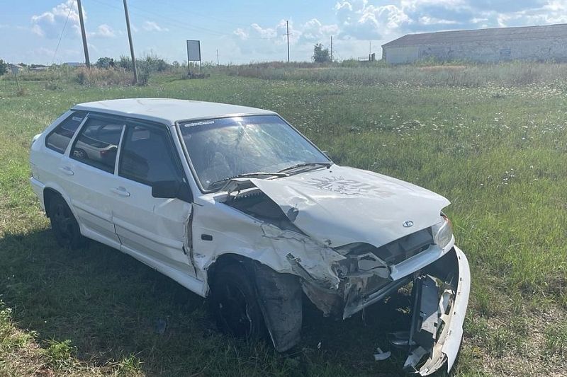 На Кубани 18-летний водитель на «Ладе» устроил ДТП на встречке. Есть пострадавший