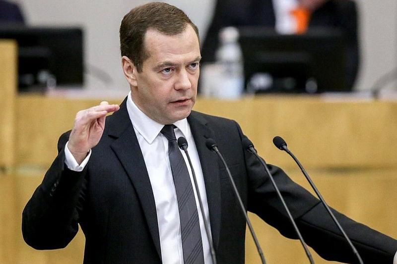 Дмитрий Медведев подписал постановление о снижении платы граждан за вывоз твердых коммунальных отходов