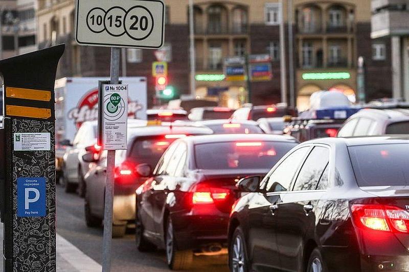 В Госдуму внесен законопроект о бесплатном пользовании парковкой первые 10 минут 