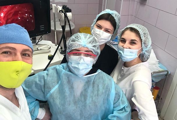 Новороссийские врачи провели эндоскопическую операцию моряку из Мьянмы с редким заболеванием