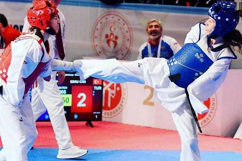 Губернатор Кубани Вениамин Кондратьев поздравил спортсменку из Новороссийска с «серебром» чемпионата мира по паратхэквондо