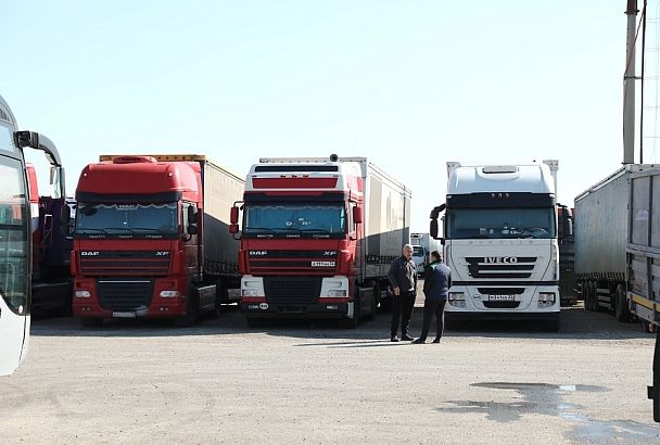 Очередь на Керченскую переправу в Краснодарском крае сократилась до 150 грузовиков
