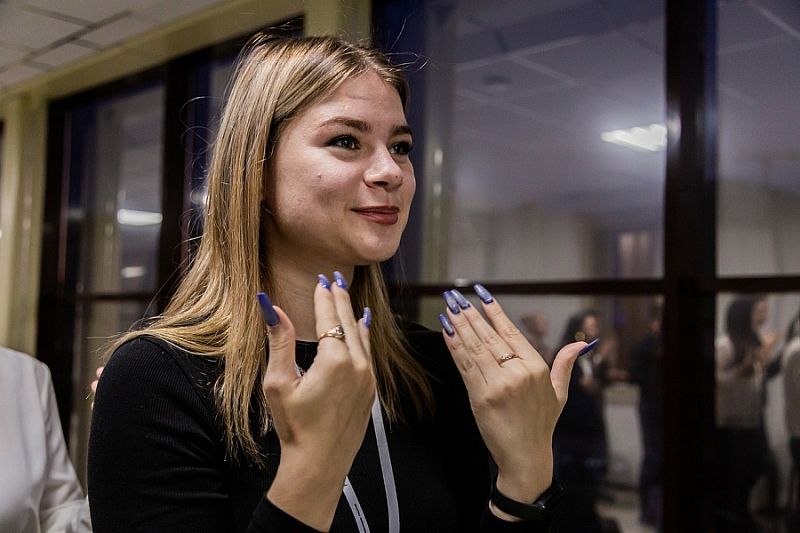Студенты педагогических колледжей Краснодарского края смогут выучить русский жестовый язык