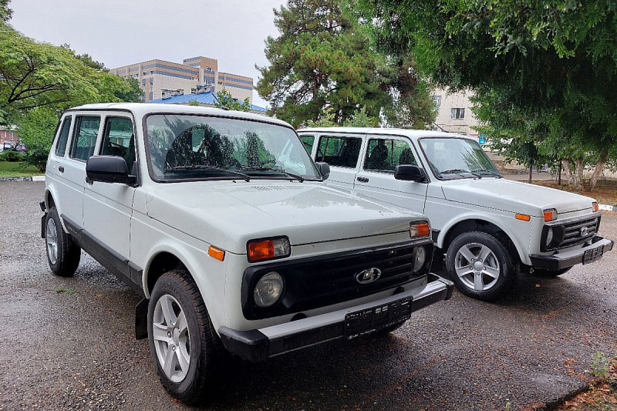 Городская больница Анапы получила новые автомобили по краевой программе