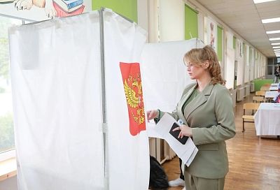 Руководители органов власти социального блока Кубани проголосовали в первый день выборов депутатов Госдумы