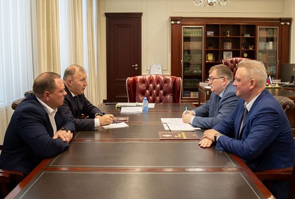 В Доме правительства Республики Адыгея ﻿обсудили оперативную обстановку и определили новые задачи