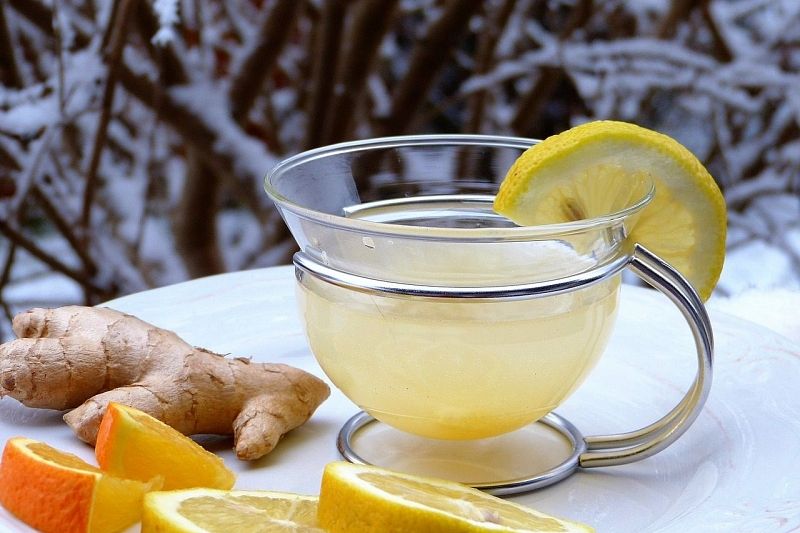 Напиток из имбиря, яблока и лимона очистит кишечник от токсинов