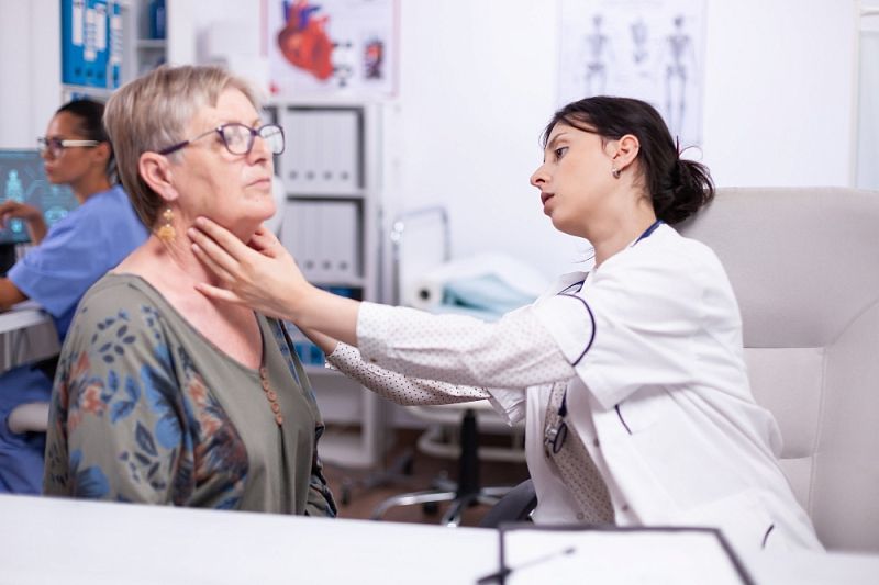 Коварная и незаменимая: как щитовидка может испортить вам жизнь