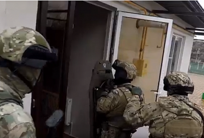 Опубликовано видео задержания пособников боевиков в Краснодарском крае и Адыгее