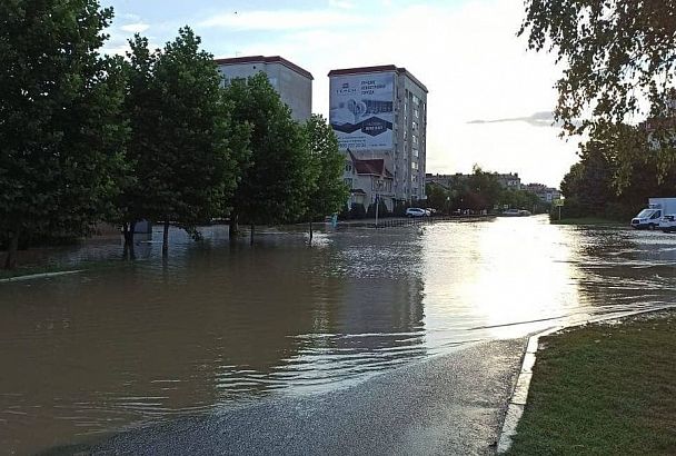 В Горячем Ключе, где река вышла из берегов, уровень воды начал снижаться 