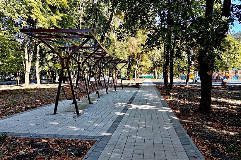 Парк в Староминском районе благоустроили по нацпроекту