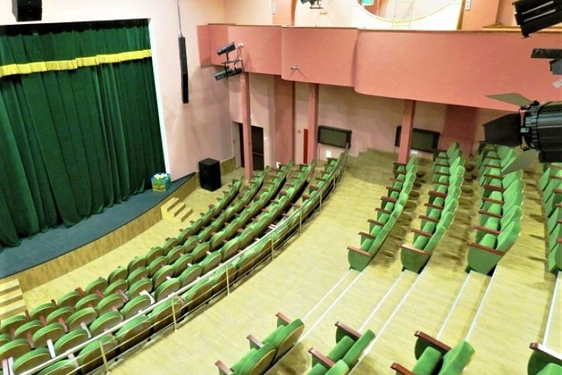 В Туапсинском театре юного зрителя после капитального ремонта открыли большой зал на 230 мест