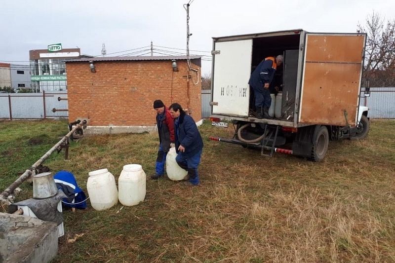 Промывку водопровода в районе Западного Обхода Краснодара продлили до 20 декабря