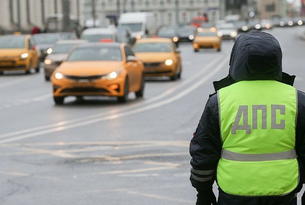 Службы такси будут нести ответственность за передачу заказов водителям-нелегалам