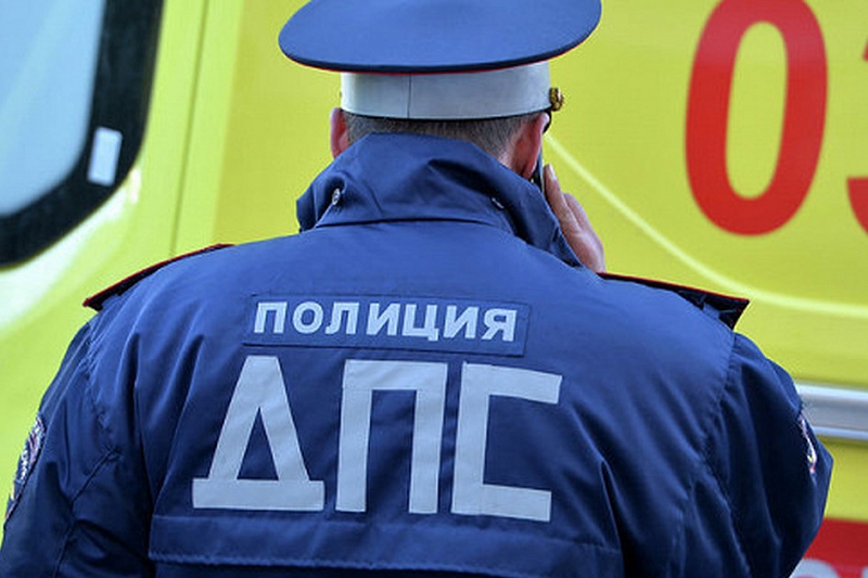 В Краснодарском крае на трассе М4-«Дон» в ДТП погиб мужчина, трое пострадали