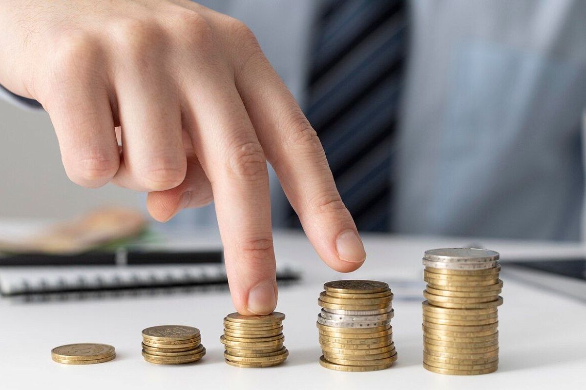 Миронов предложил поднять МРОТ до 60 тыс. рублей и привязать его к потребительской корзине