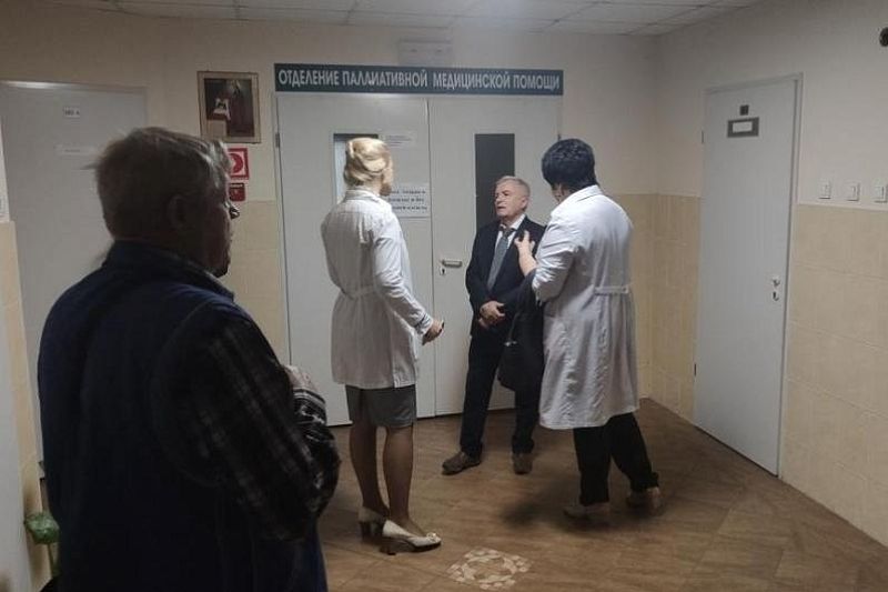Скандалисты в белых халатах: главврач сочинской больницы рассказал подробности конфликта с «Альянсом врачей»