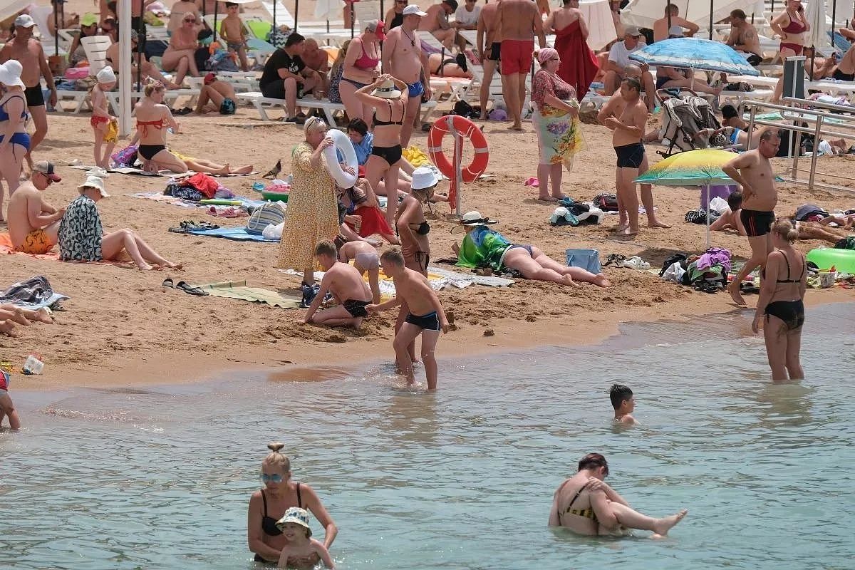 У берегов каких курортов Краснодарского края самая теплая вода в море в начале сентября