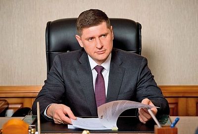 Членство в «Единой России» задержанного за взятку мэра Краснодара приостановлено