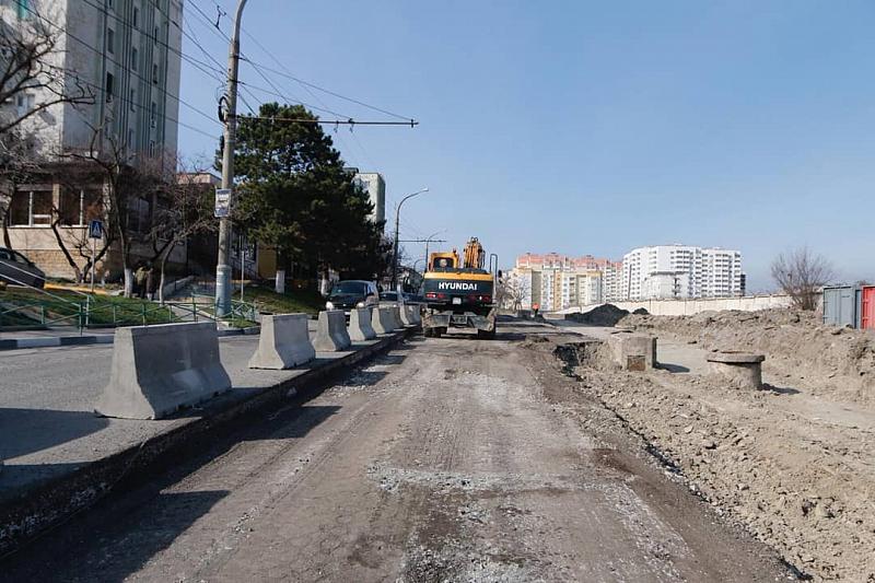Реконструкцию улицы Видова в Новороссийске завершат до конца 2019 года