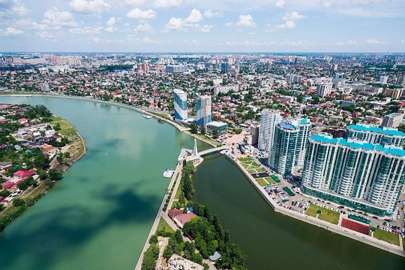 Жителю Краснодара придется продать в среднем 3,66 квартиры, чтобы позволить себе жилье в Москве.