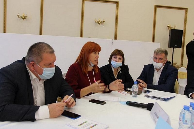 Командные сессии управленческого состава муниципалитетов стартовали в Краснодарском крае
