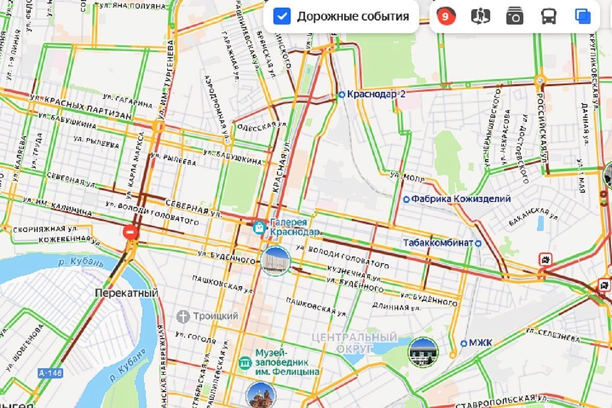 На дорогах Краснодара образовались 9-балльные пробки