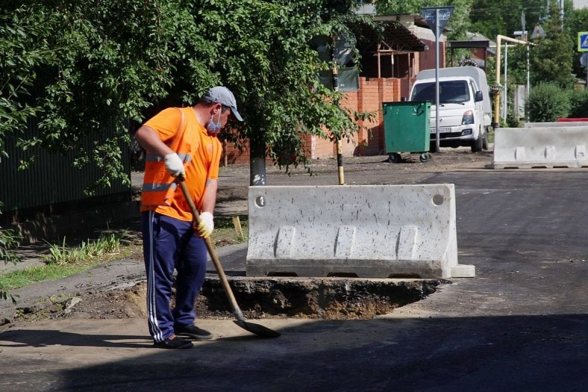 В Краснодаре в рамках нацпроекта отремонтируют улицу Дунайскую