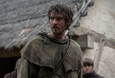Эндрю Гарфилд в роли бунтаря: вышел трейлер исторической драмы «Восставший»