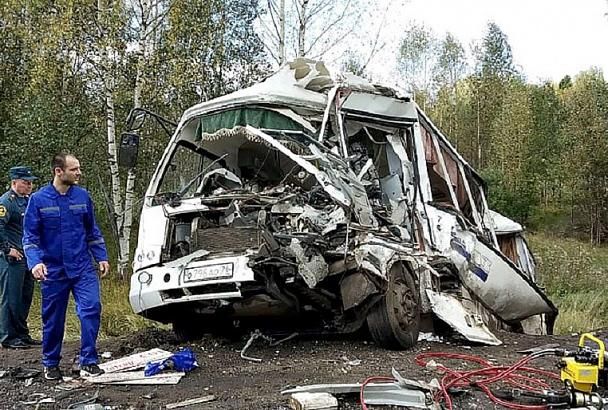 Водитель фуры из Краснодарского края назван предварительным виновником ДТП под Ярославлем с семью погибшими  