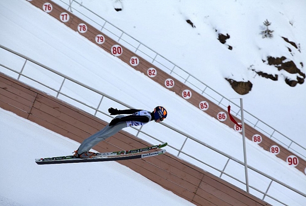 Лыжница из Сочи завоевала «серебро» международного турнира по прыжкам с трамплина